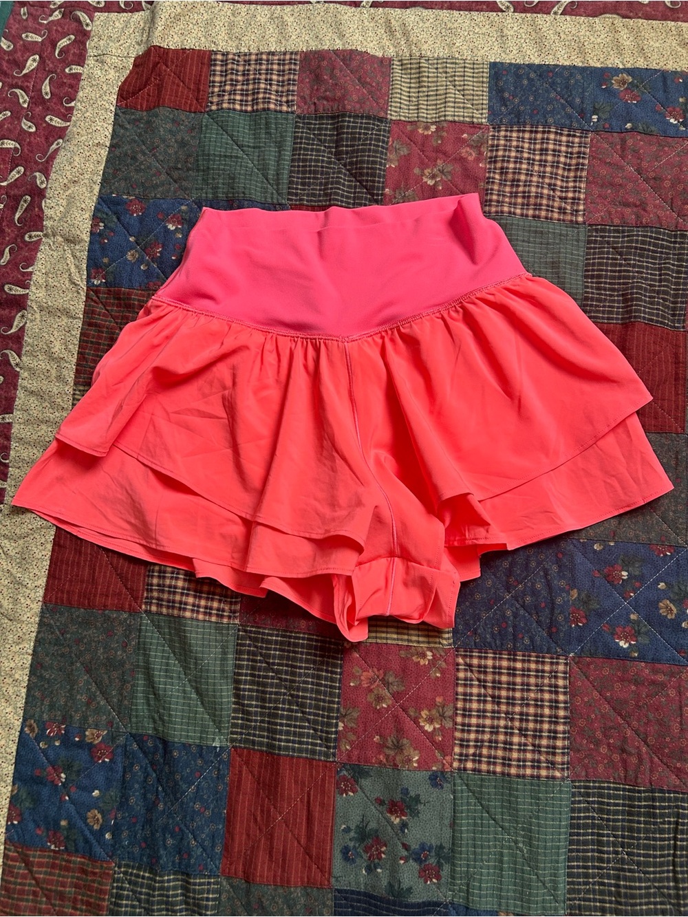 Offline by aerie Neon Coral shorts with Wide Elastic Waistband - size medium